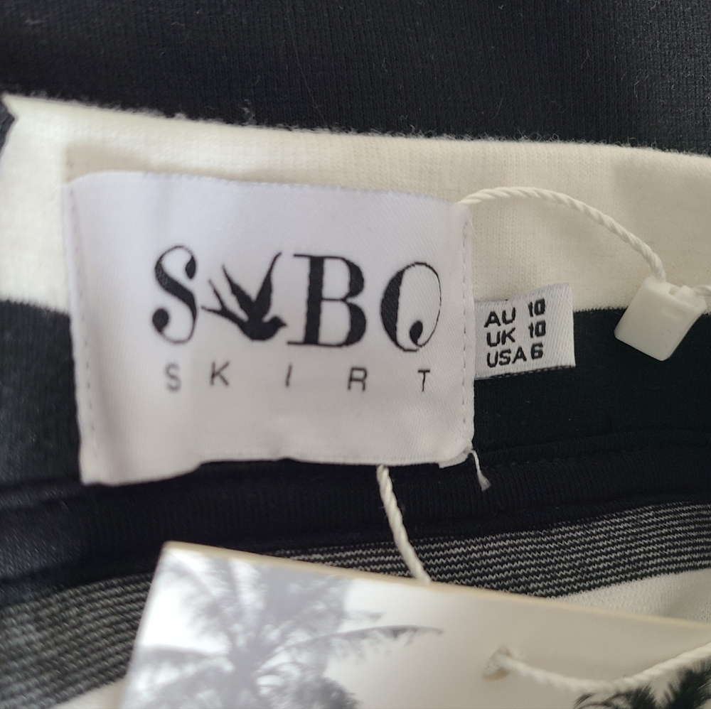 NWT Saboskirt brand matching top and skirt set - Picture 6 of 10